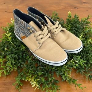 Women’s Vans in Tan with Aztec Design